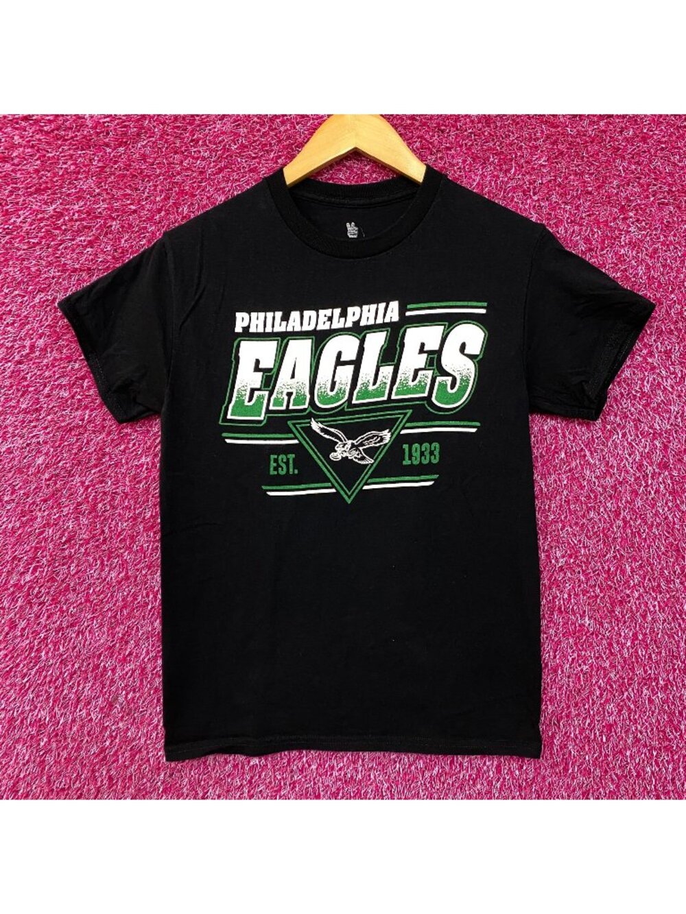 Junk Food Philadelphia Eagles Black Tshirt size XS
